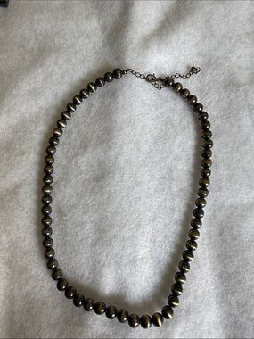 Women's Beaded Necklace in Metallic Black and Gold